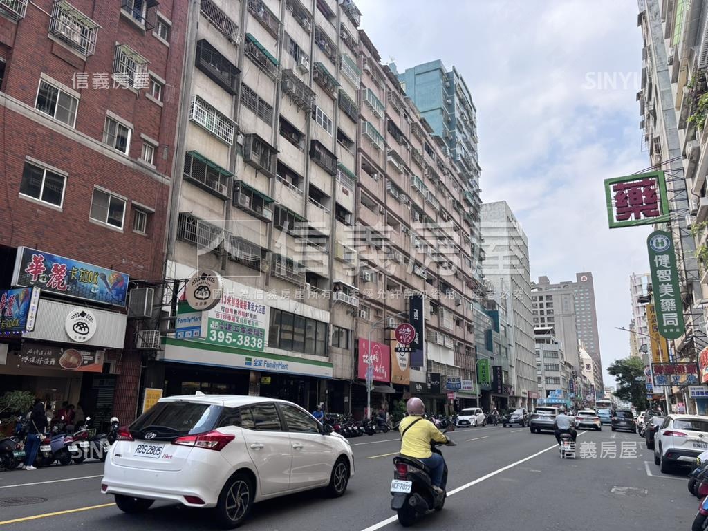 復興中正百坪電梯透店霸房屋室內格局與周邊環境