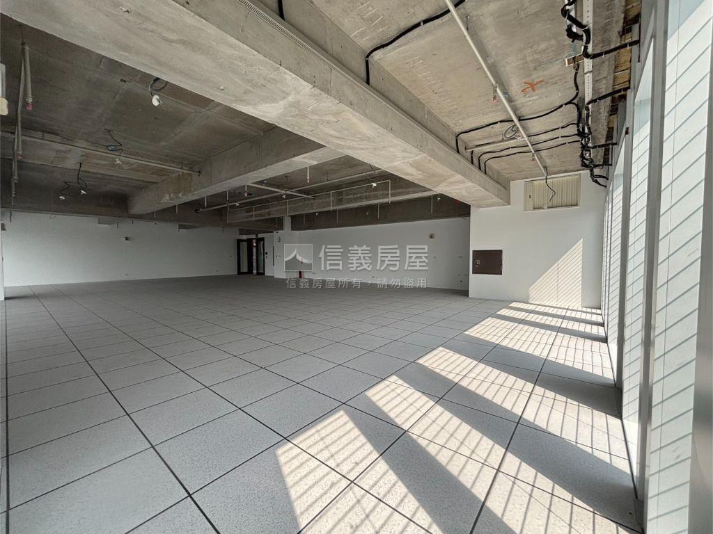大里軟科商辦面公園房屋室內格局與周邊環境