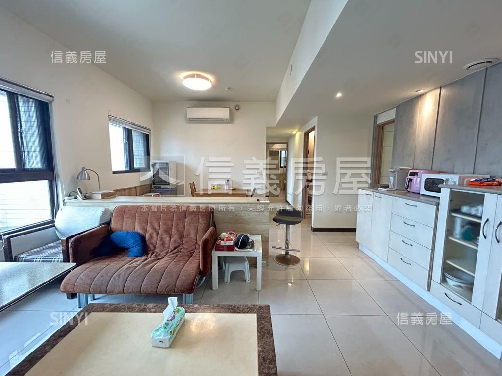 新潤電梯三房坡平車位房屋室內格局與周邊環境