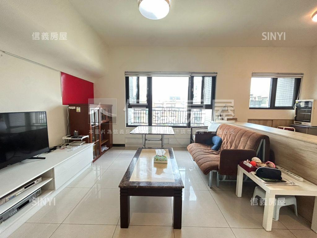 新潤電梯三房坡平車位房屋室內格局與周邊環境