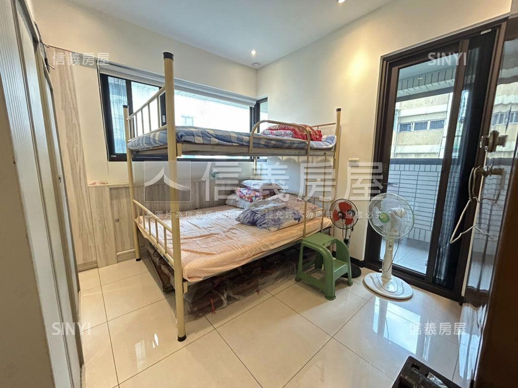 新潤電梯三房坡平車位房屋室內格局與周邊環境