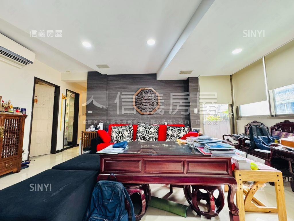 近秀朗站大空間美寓房屋室內格局與周邊環境