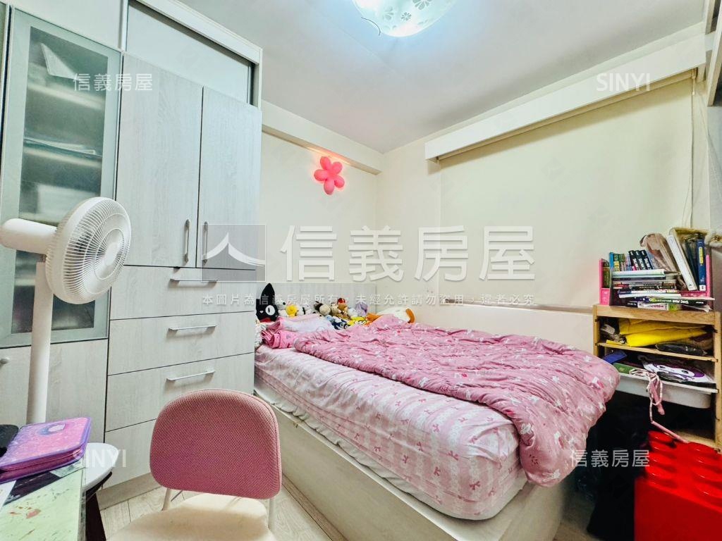 近秀朗站大空間美寓房屋室內格局與周邊環境