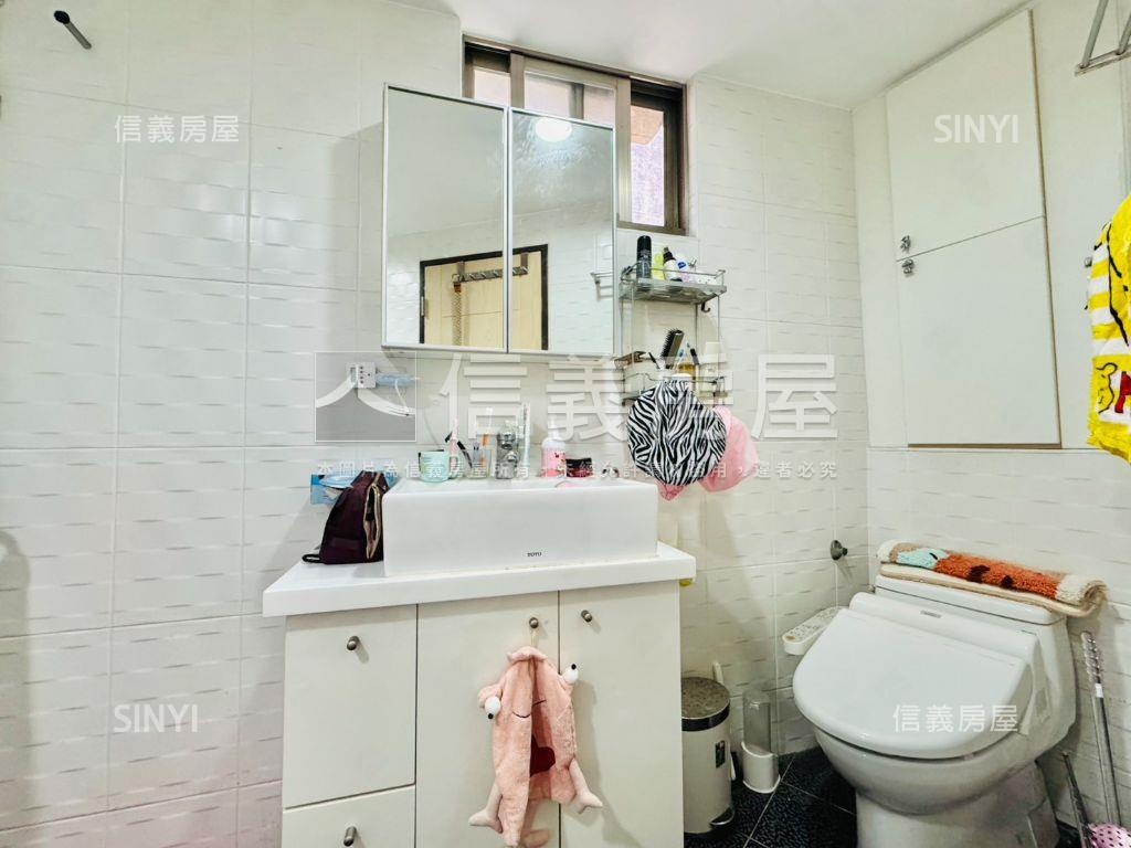 近秀朗站大空間美寓房屋室內格局與周邊環境