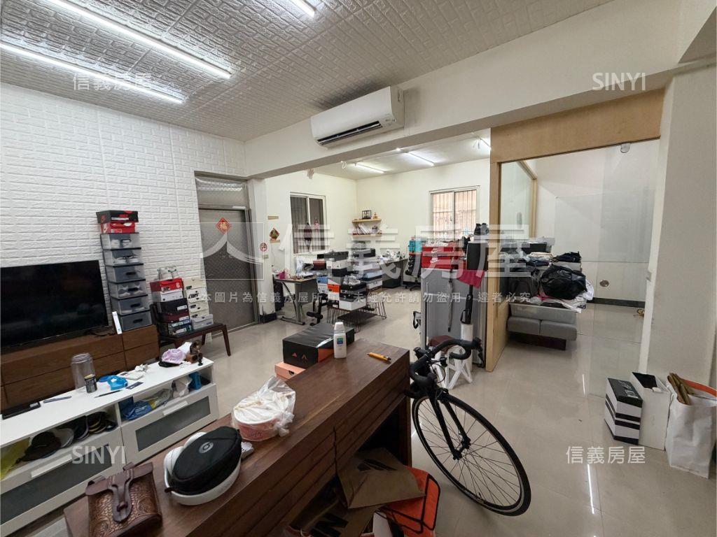低總價邊間一樓好停車住辦房屋室內格局與周邊環境
