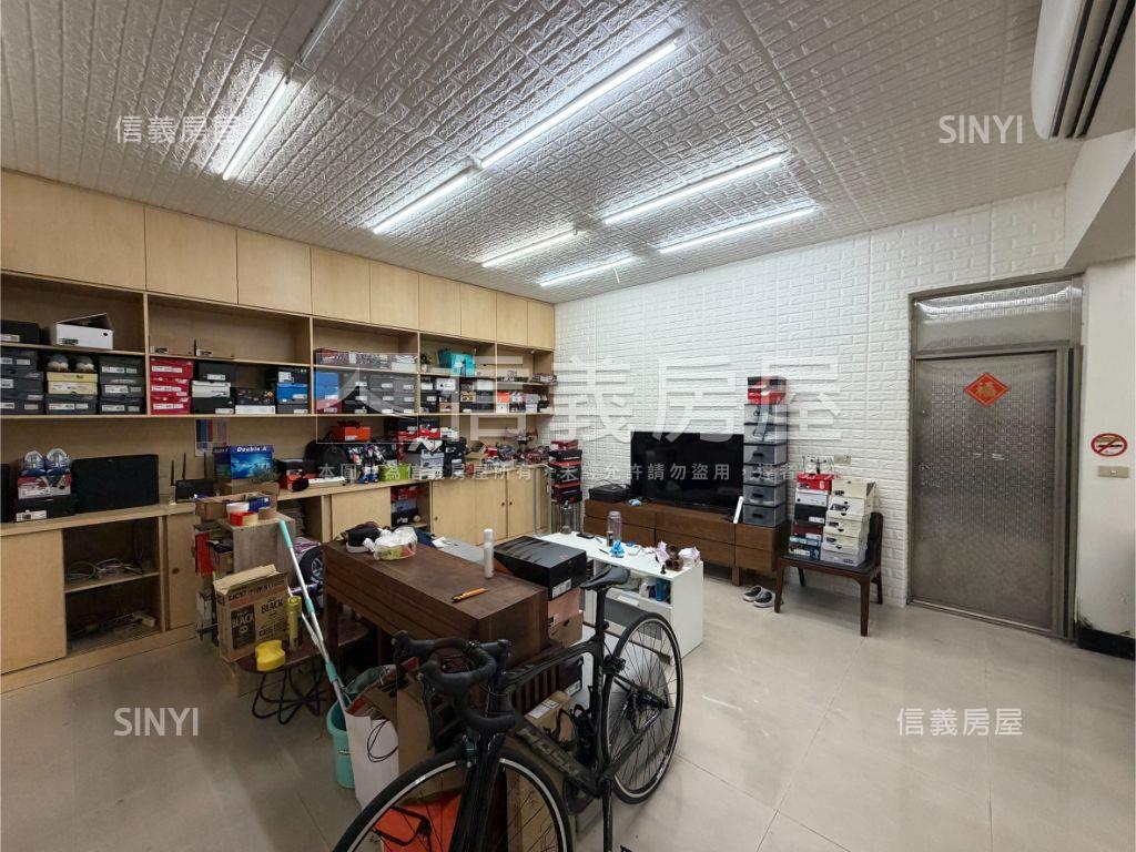 低總價邊間一樓好停車住辦房屋室內格局與周邊環境