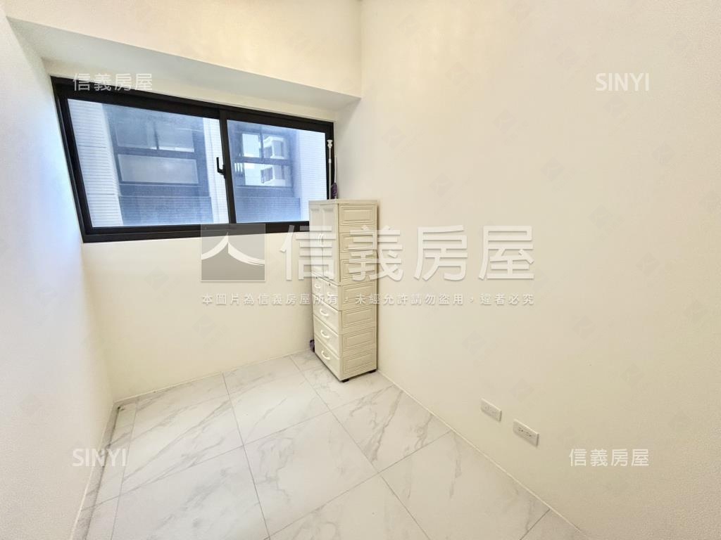 大亮時代亮麗三房房屋室內格局與周邊環境