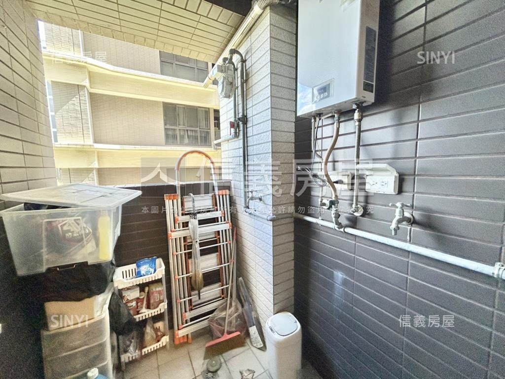 大亮時代亮麗三房房屋室內格局與周邊環境