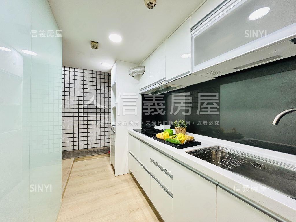 蘆洲高樓全新裝潢三房房屋室內格局與周邊環境