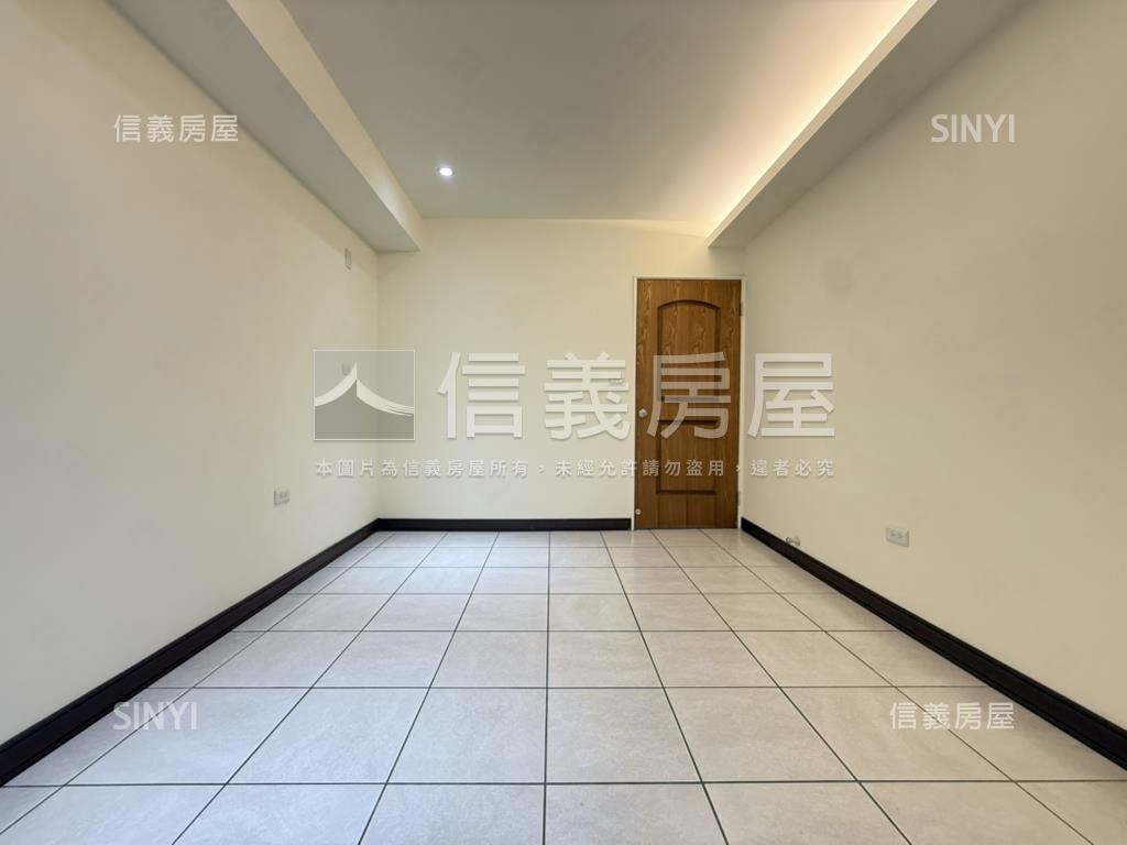 精誠向上商圈朝南精美店面房屋室內格局與周邊環境