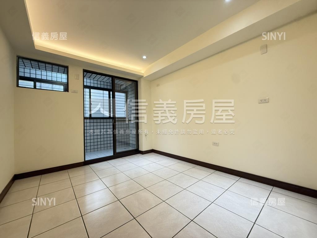 精誠向上商圈朝南精美店面房屋室內格局與周邊環境