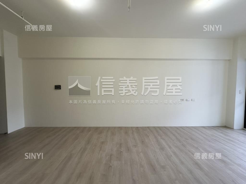世界仁高樓四房雙平車房屋室內格局與周邊環境