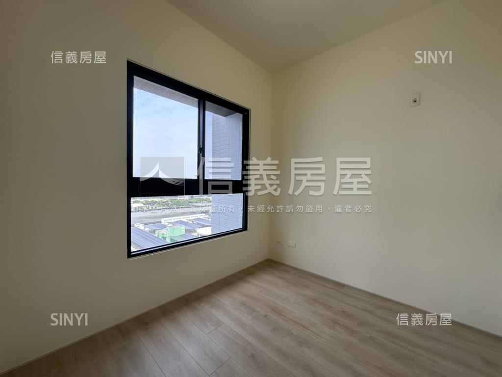 世界仁高樓四房雙平車房屋室內格局與周邊環境