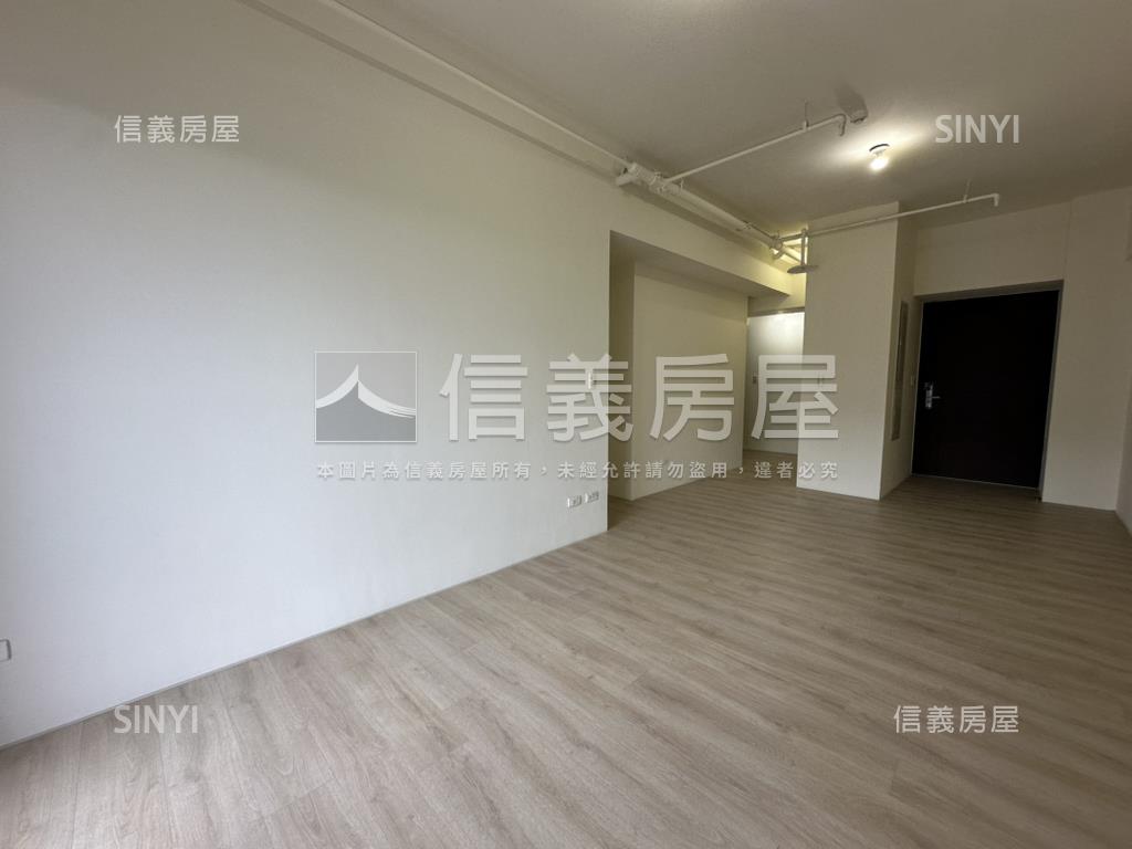 世界仁高樓四房雙平車房屋室內格局與周邊環境