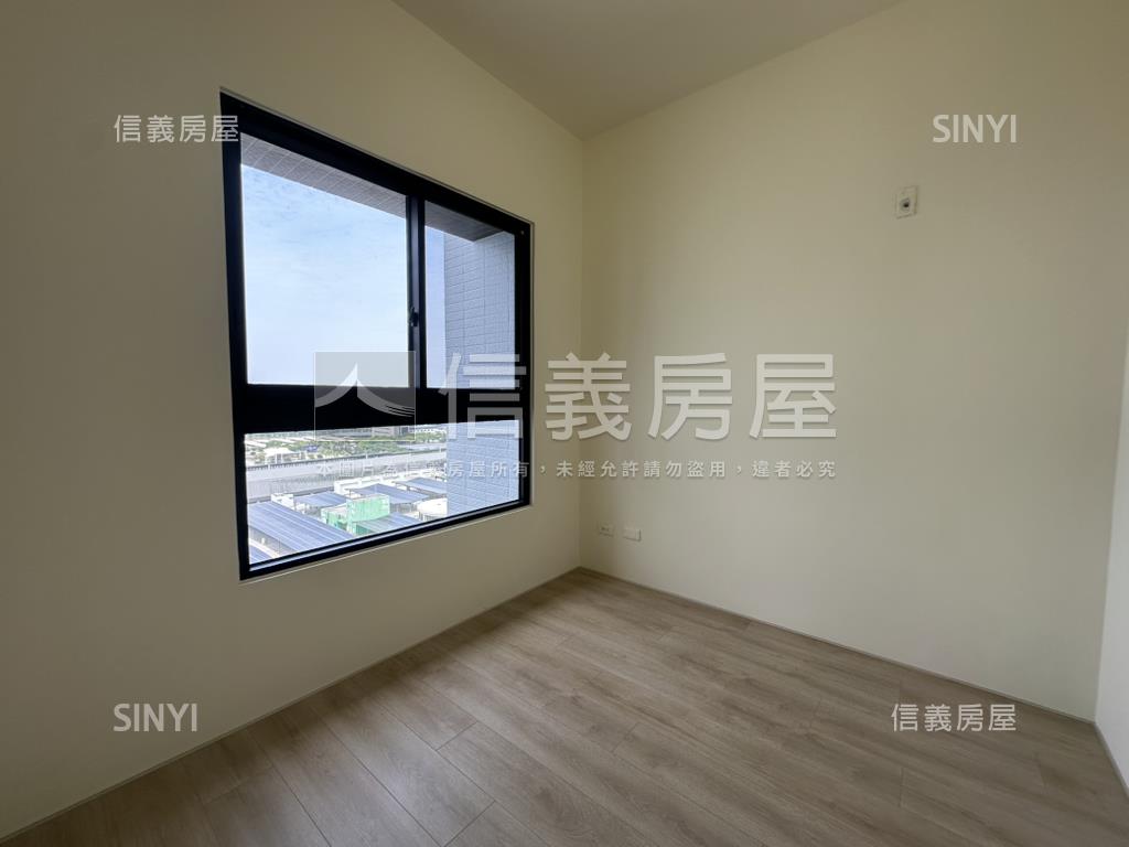 世界仁高樓四房雙平車房屋室內格局與周邊環境