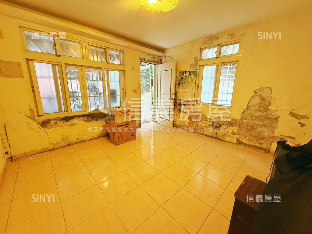 近水湳低總價靜巷讚透天厝房屋室內格局與周邊環境