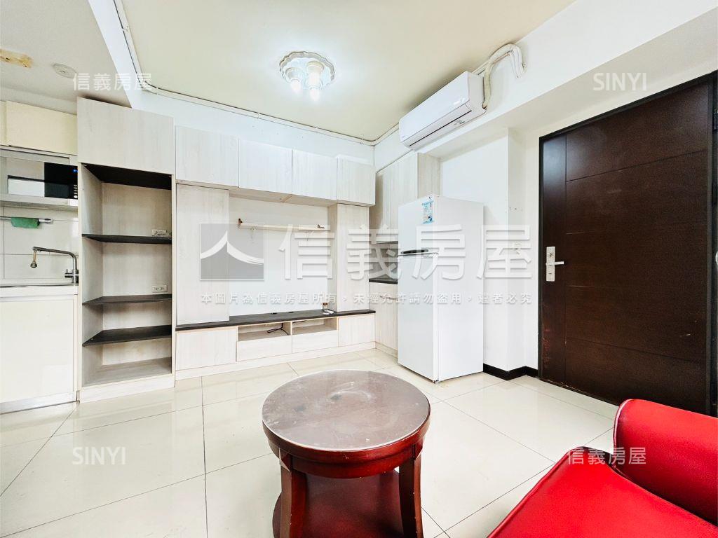 單層獨享樹景電梯美兩房房屋室內格局與周邊環境