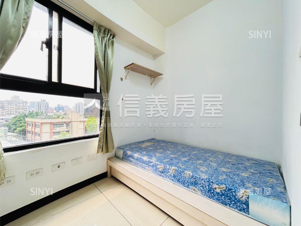 單層獨享樹景電梯美兩房房屋室內格局與周邊環境