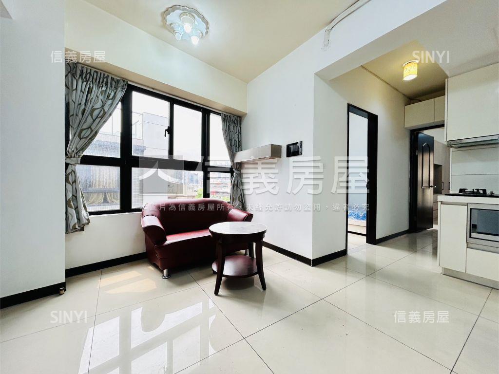 單層獨享樹景電梯美兩房房屋室內格局與周邊環境