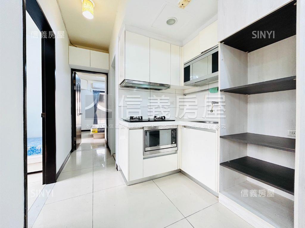 單層獨享樹景電梯美兩房房屋室內格局與周邊環境