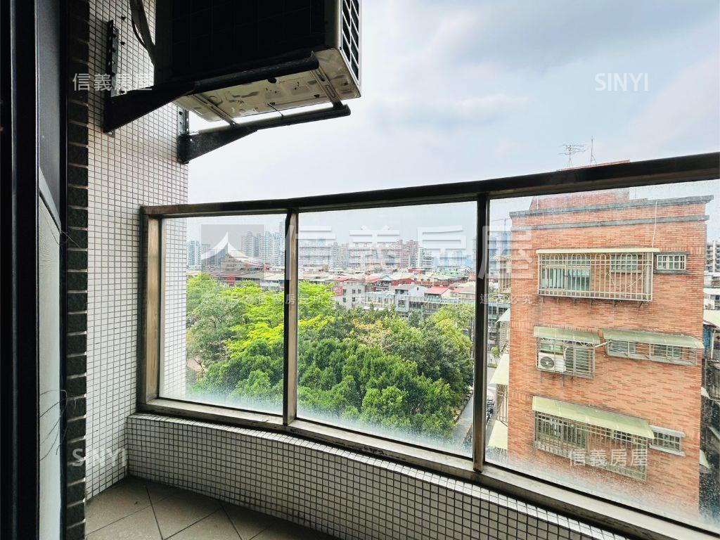 單層獨享樹景電梯美兩房房屋室內格局與周邊環境