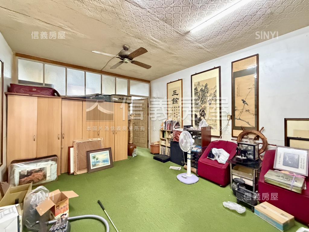 光華夜市正路黃金透店房屋室內格局與周邊環境