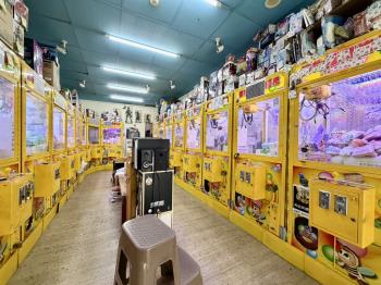 光華夜市正路黃金透店