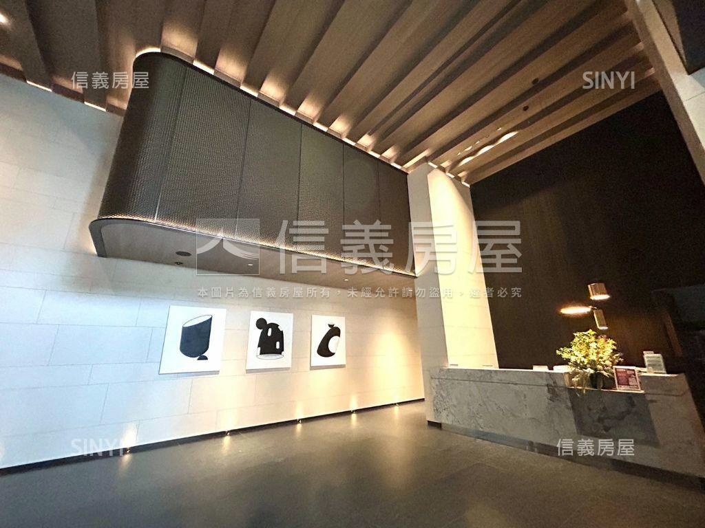 全新國美高樓面寬兩房車位房屋室內格局與周邊環境