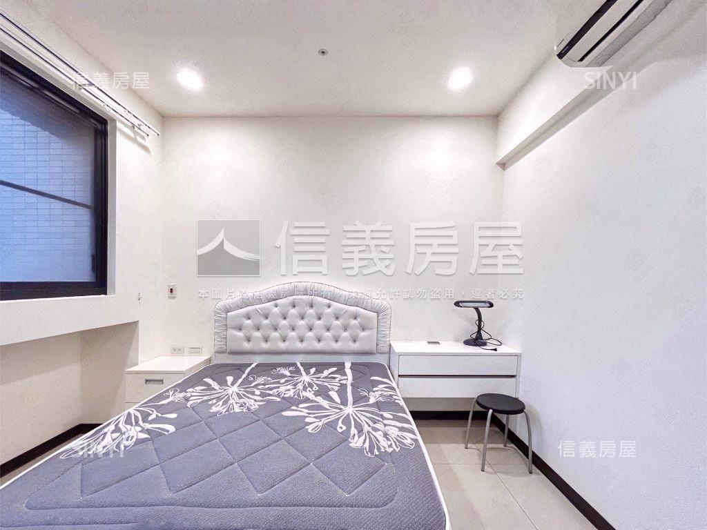 家樂福次頂樓景觀２＋１房房屋室內格局與周邊環境