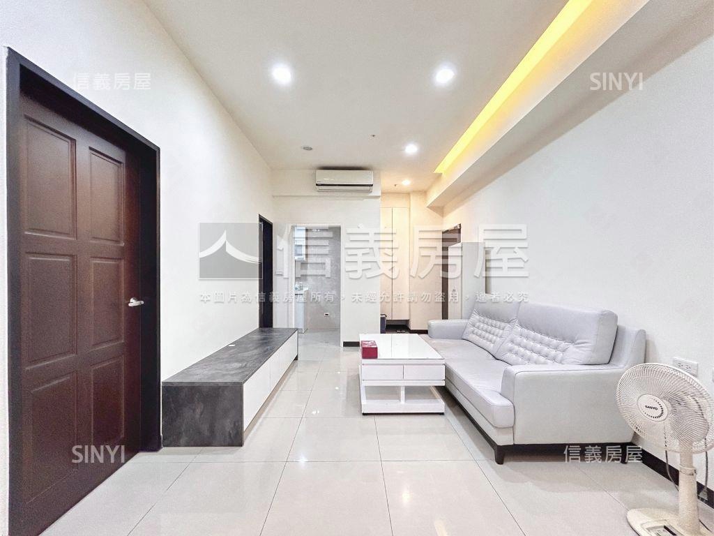 家樂福次頂樓景觀２＋１房房屋室內格局與周邊環境