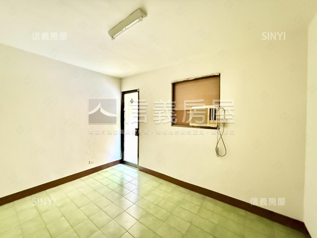 前鎮草衙低總價活巷透天房屋室內格局與周邊環境