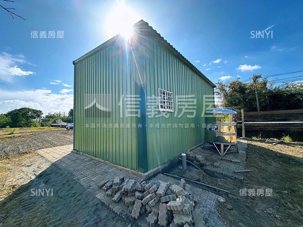 旗甲路大面寬農地附資材室房屋室內格局與周邊環境