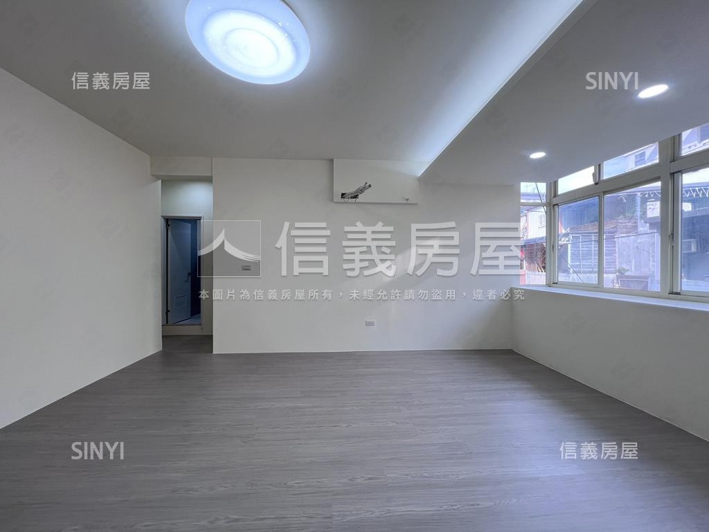 近車站三樓美宅房屋室內格局與周邊環境