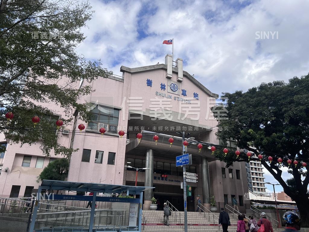 近車站三樓美宅房屋室內格局與周邊環境