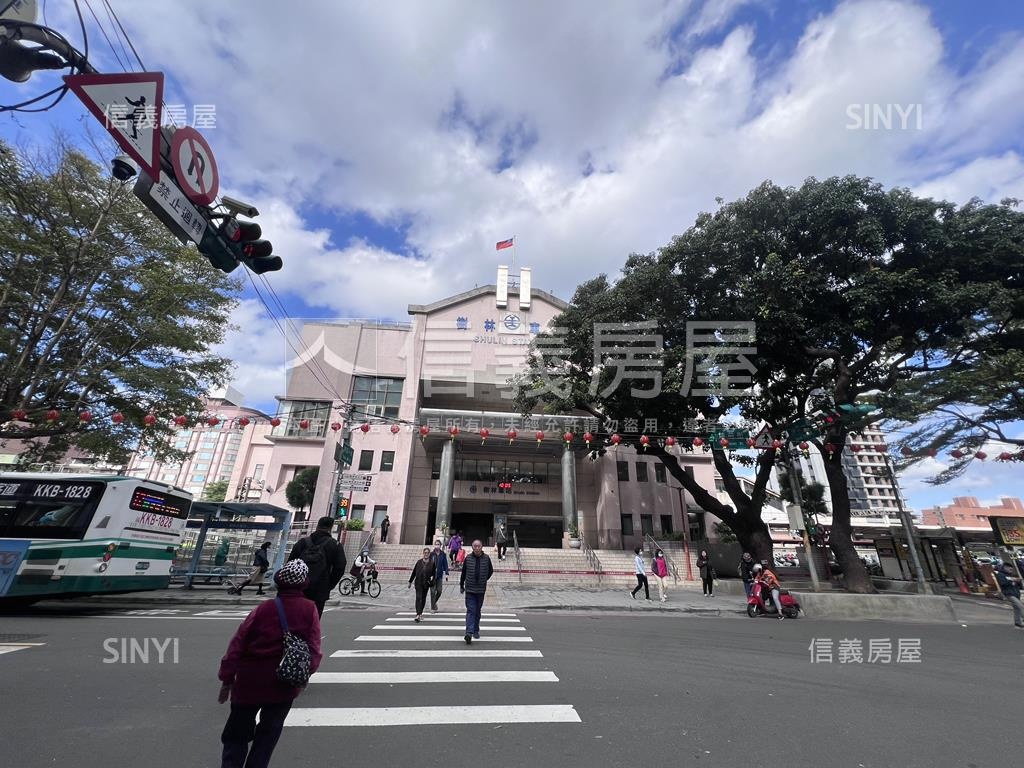 近車站三樓美宅房屋室內格局與周邊環境