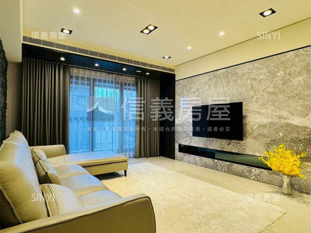 精裝戀戀四房平車房屋室內格局與周邊環境