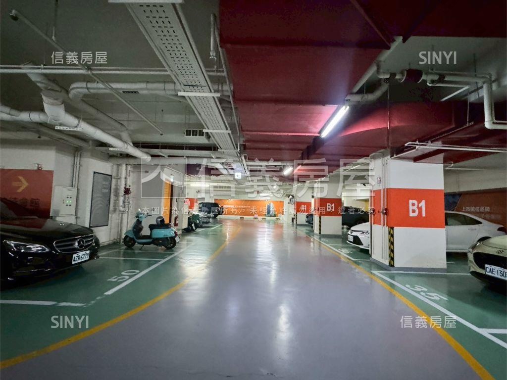 精裝戀戀四房平車房屋室內格局與周邊環境