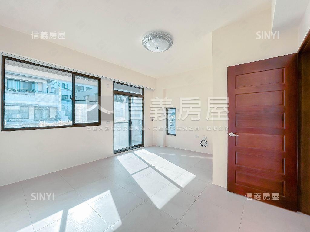 氣派｜大面寬邊間雙車透天房屋室內格局與周邊環境