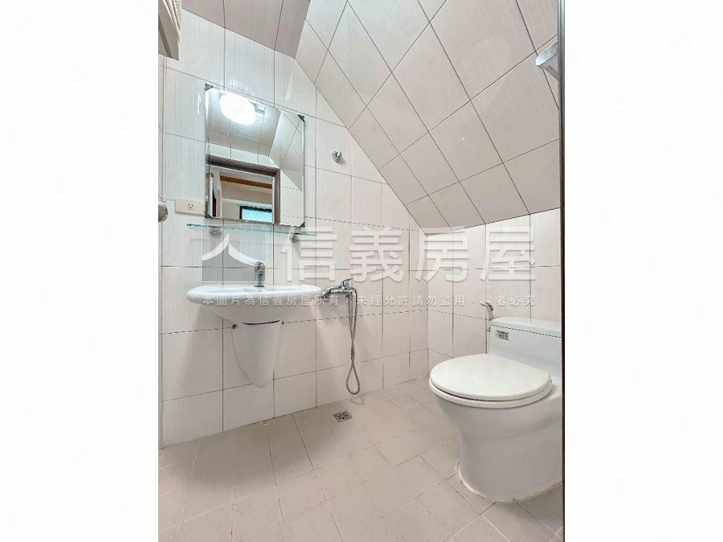 氣派｜大面寬邊間雙車透天房屋室內格局與周邊環境