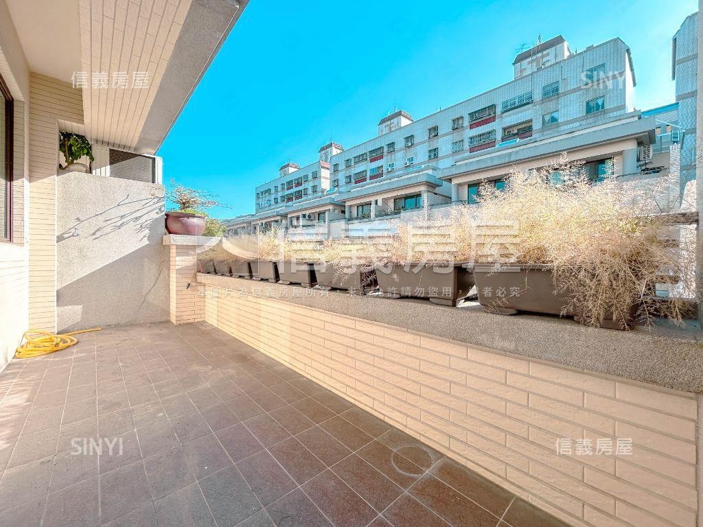 氣派｜大面寬邊間雙車透天房屋室內格局與周邊環境