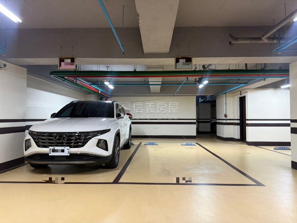 捷運綻美三房邊間平車房屋室內格局與周邊環境