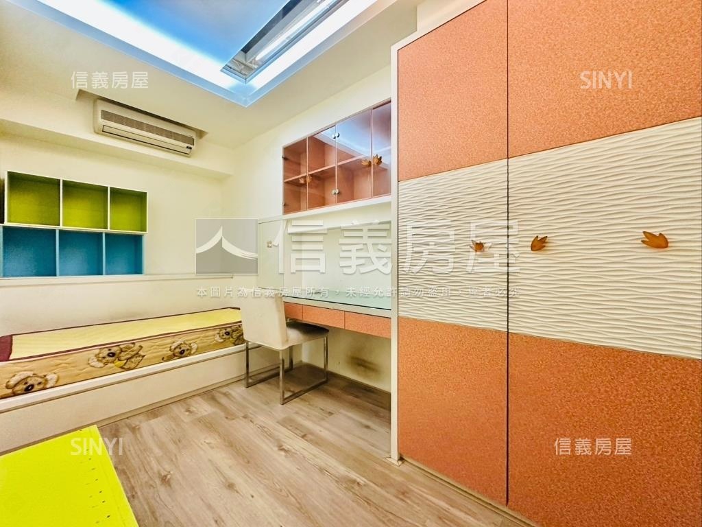 重慶台北精美電梯三房房屋室內格局與周邊環境