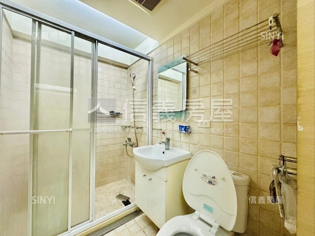 重慶台北精美電梯三房房屋室內格局與周邊環境