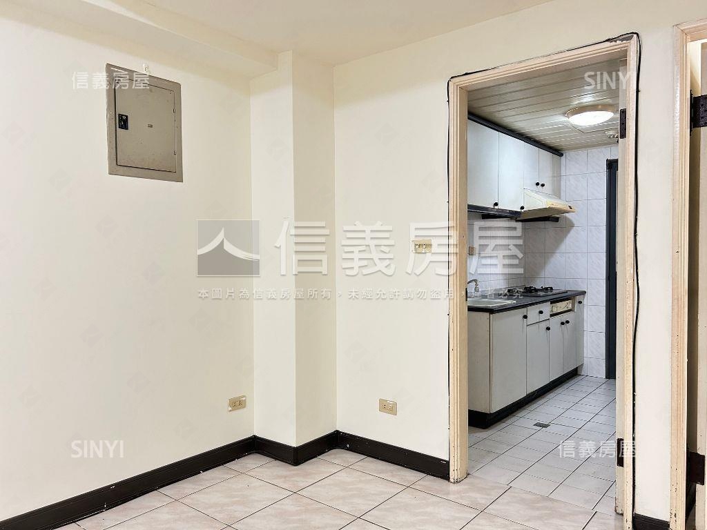 ☆大墩學區低總價三房車位房屋室內格局與周邊環境