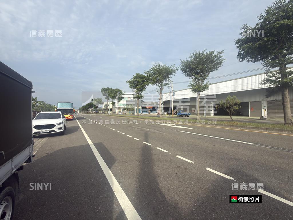 雙臨路大面寬美農地房屋室內格局與周邊環境
