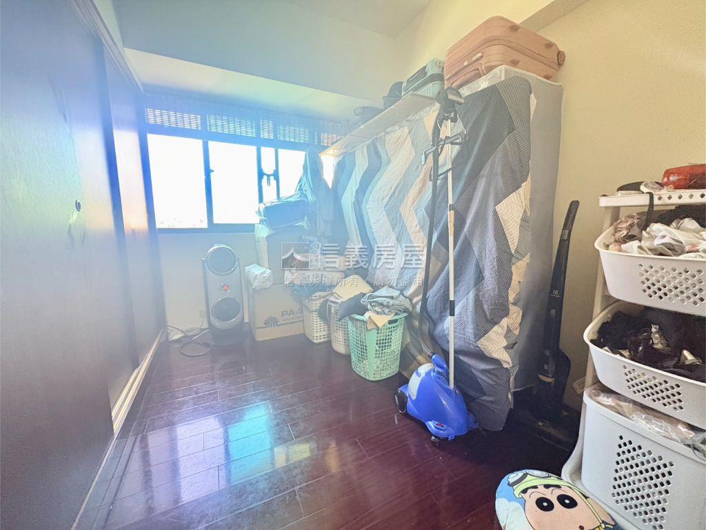 城品三房車位房屋室內格局與周邊環境