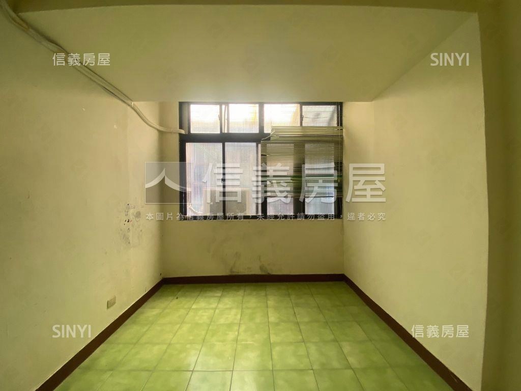 民生圓環三房邊間美寓房屋室內格局與周邊環境