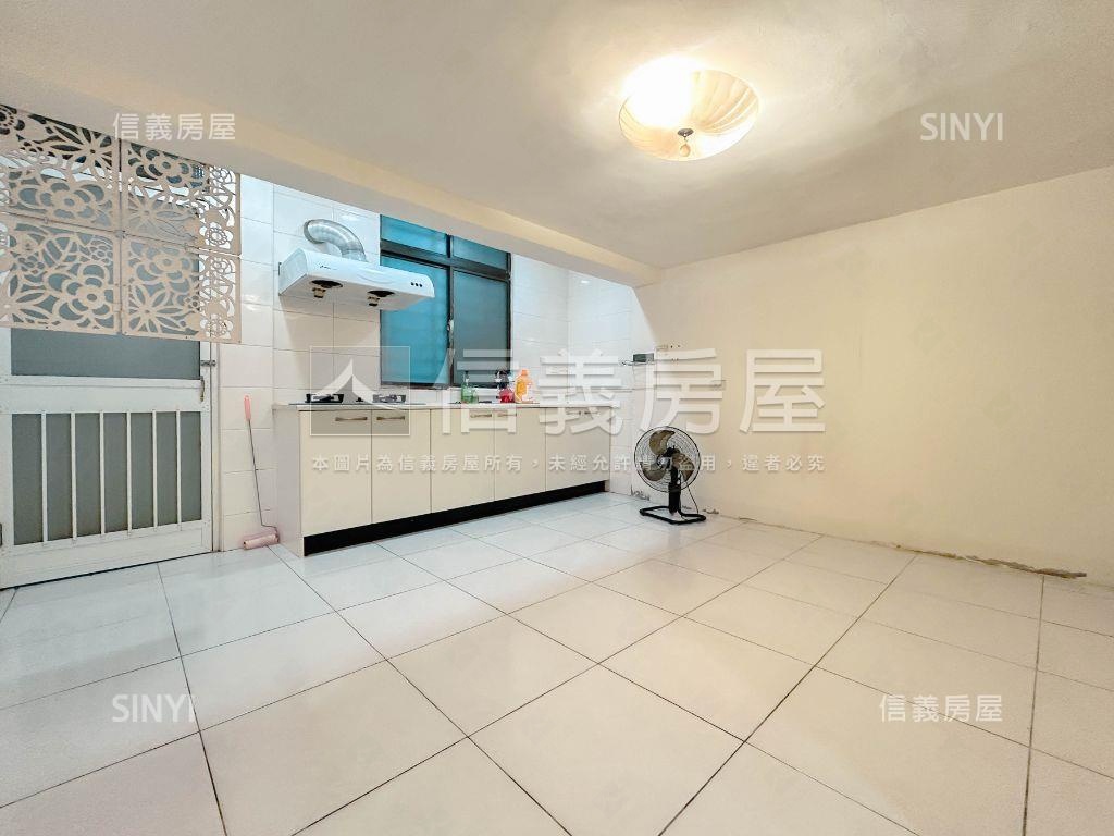 崇善免千萬透天房屋室內格局與周邊環境