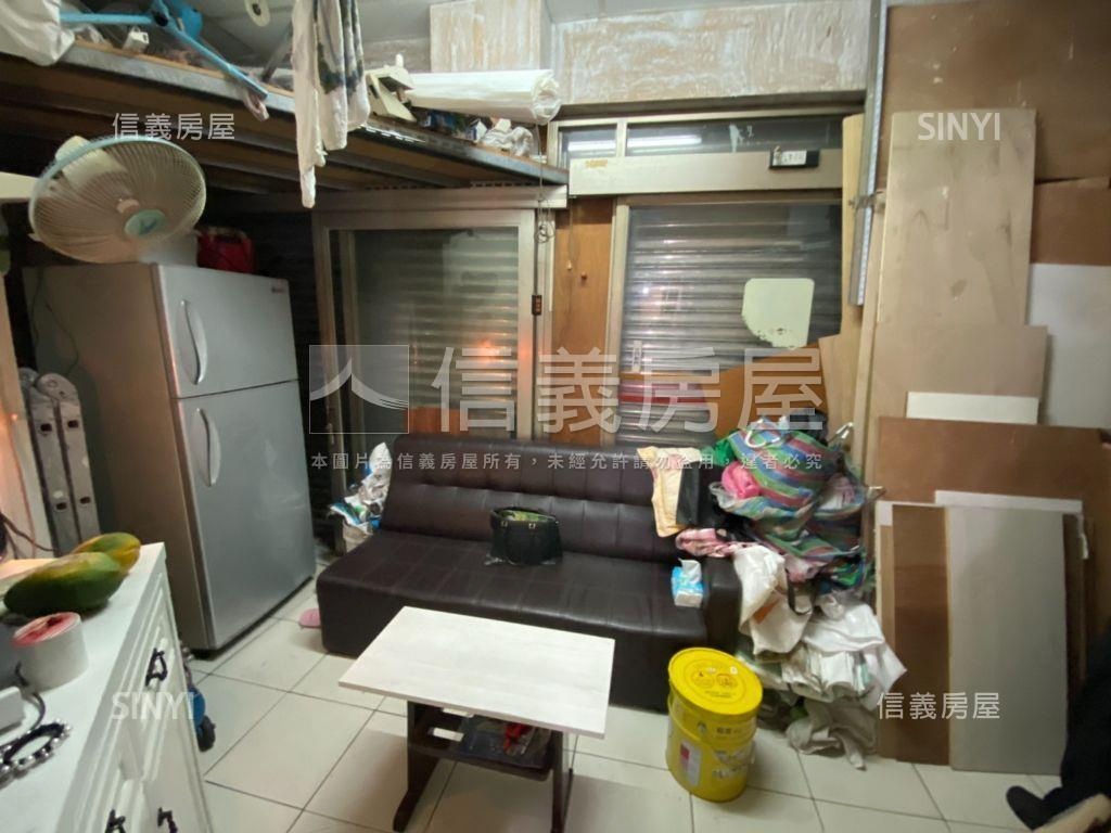 瓊林路稀有店面房屋室內格局與周邊環境