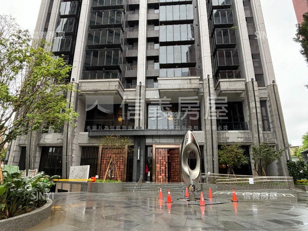民生臻愛三房平車房屋室內格局與周邊環境